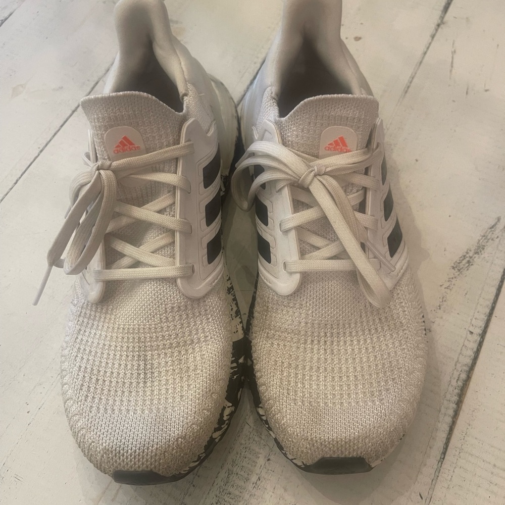 Adidas Running Shoes 8.5 - lightly worn